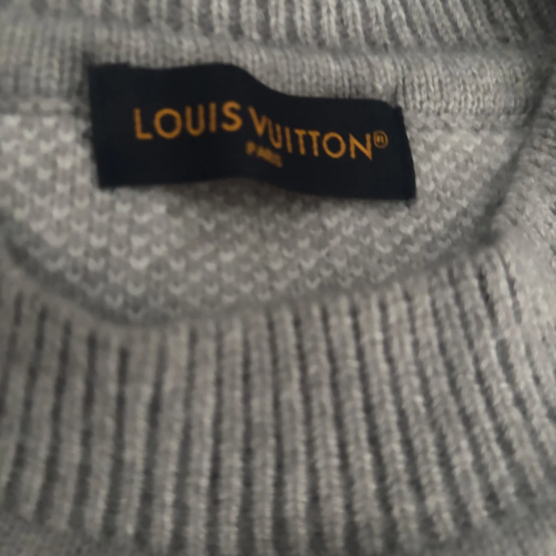 Grå stickad tröja Louis Vuitton - 2