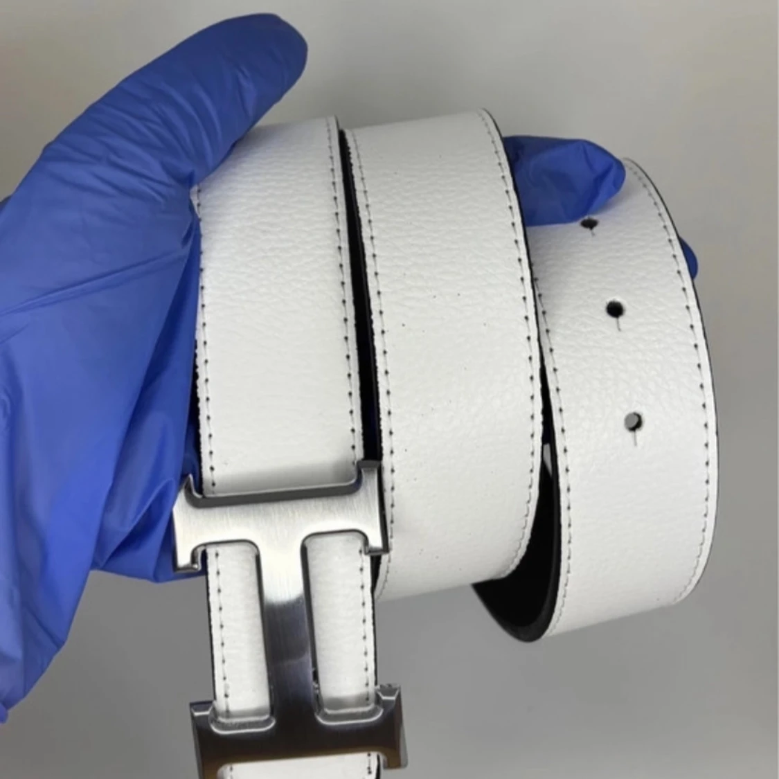  vitt skärp med H-spänne - 1