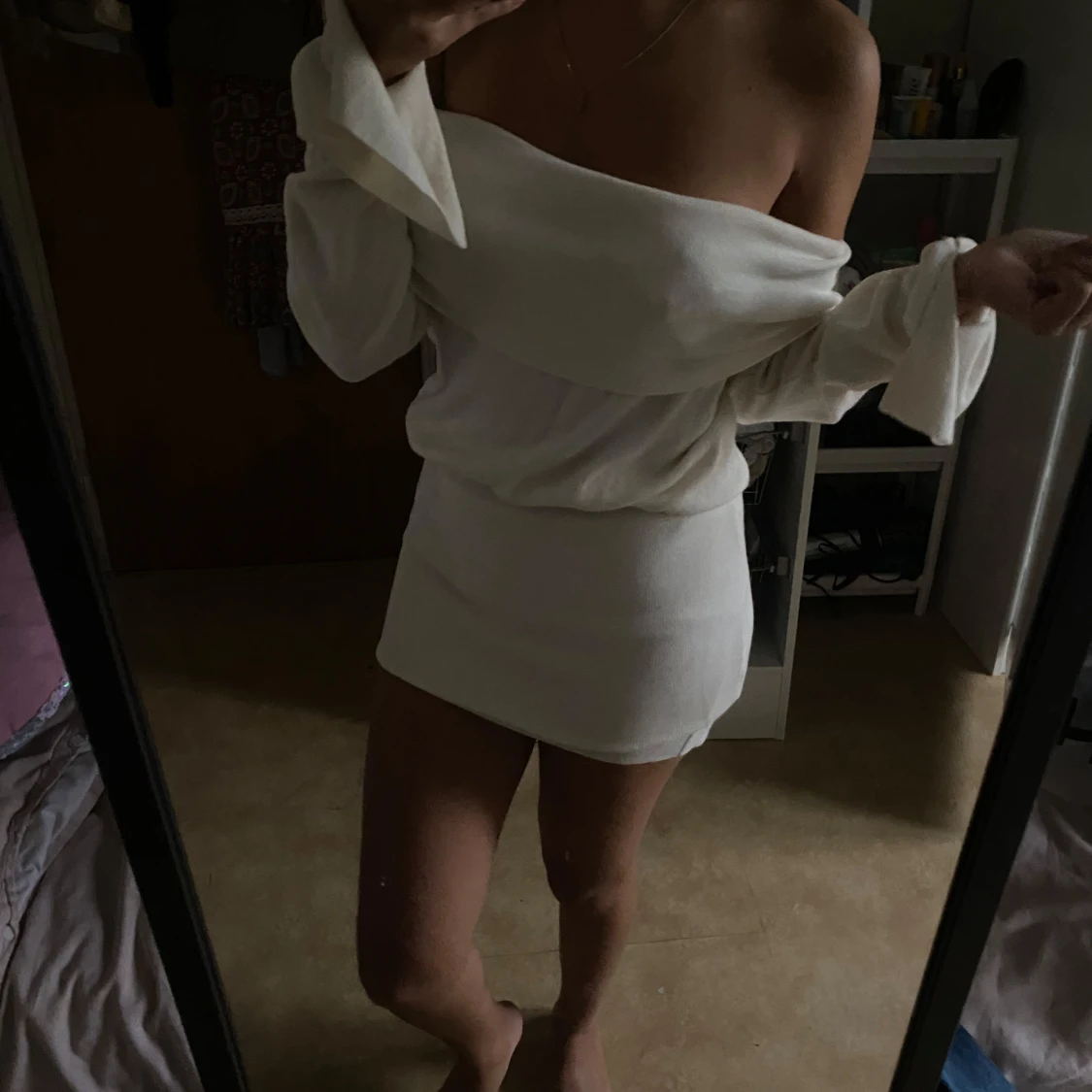 Vit offshoulder kort klänning - 3