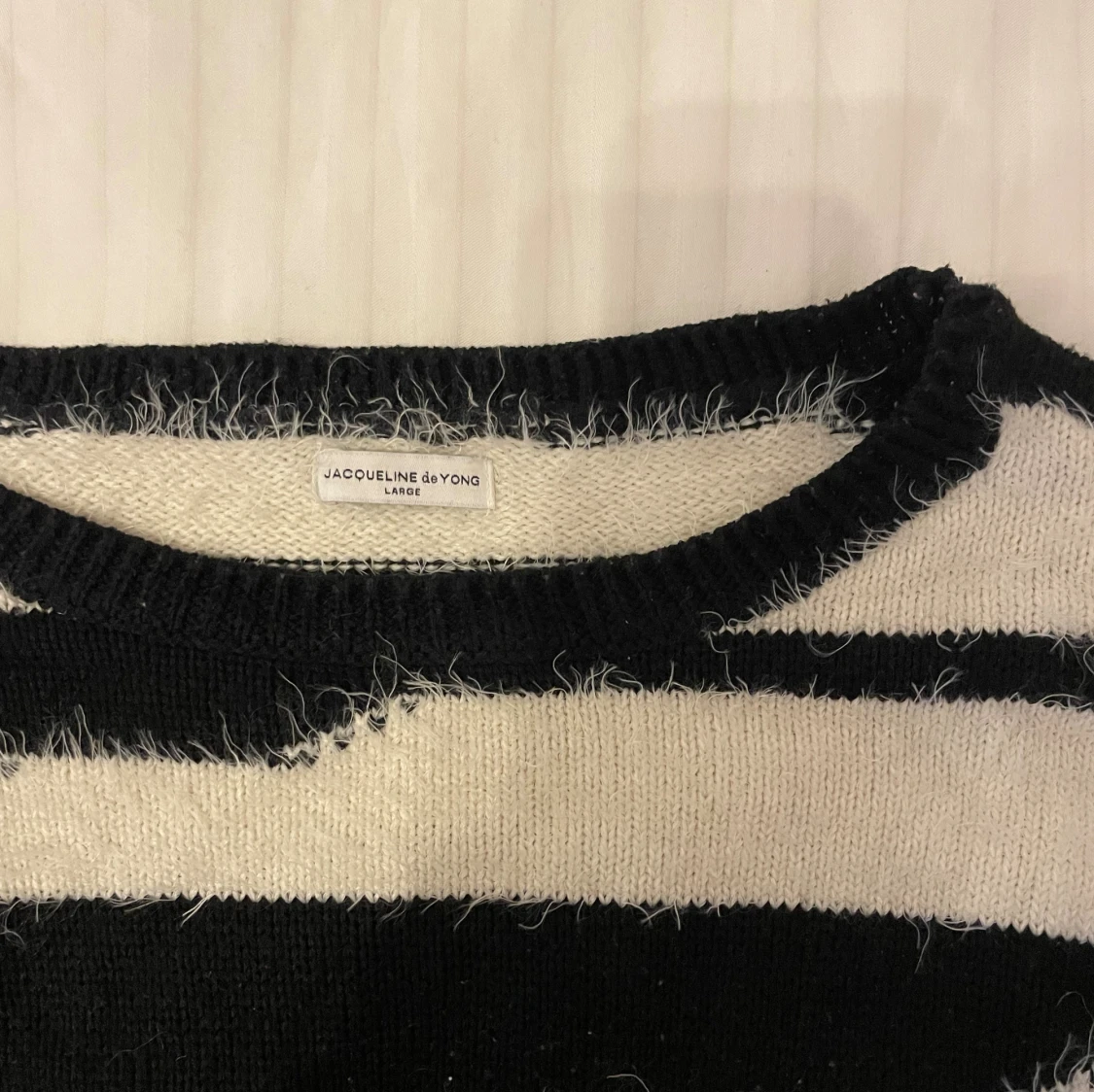 Zebramönstrad stickad tröja JDY - 3