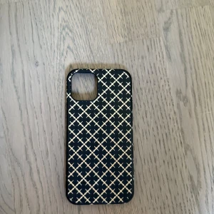 Malene Birger mobil skal - Mobil skal till iPhone 12 från malene briger🥰