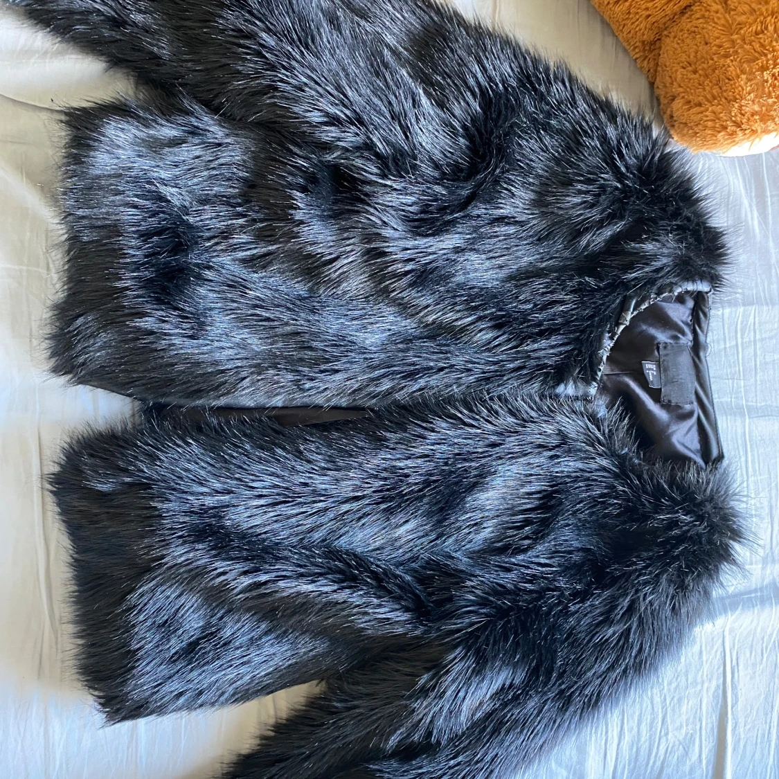 Svart pälsjacka  - 1