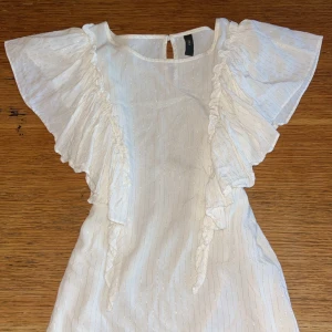 Y.A.S blus - Riktigt fin blus. Strl XS/S skick 9/10. Inga fläckar eller hål eller sådant 