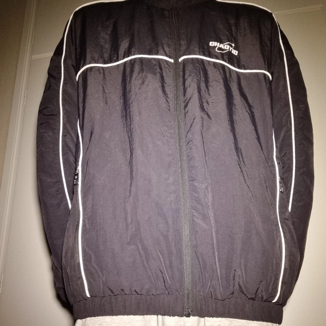 Svart vindjacka från FSBN Chaotic  - 4