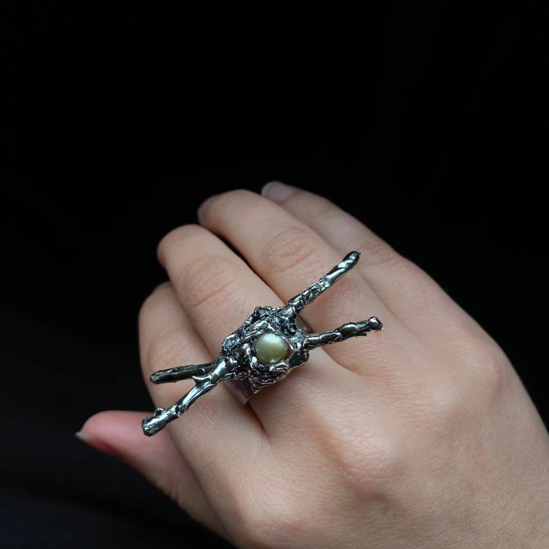 Statementring i silver med pärla - 3