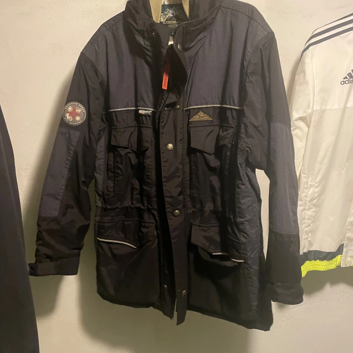 Svart parkajacka från Mountain Horse - 1