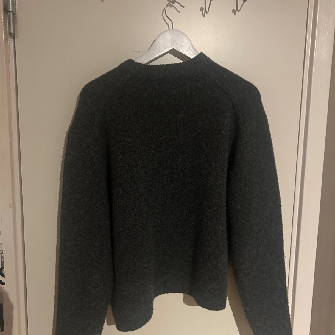 Mörkgrå stickad tröja från Bershka - 2