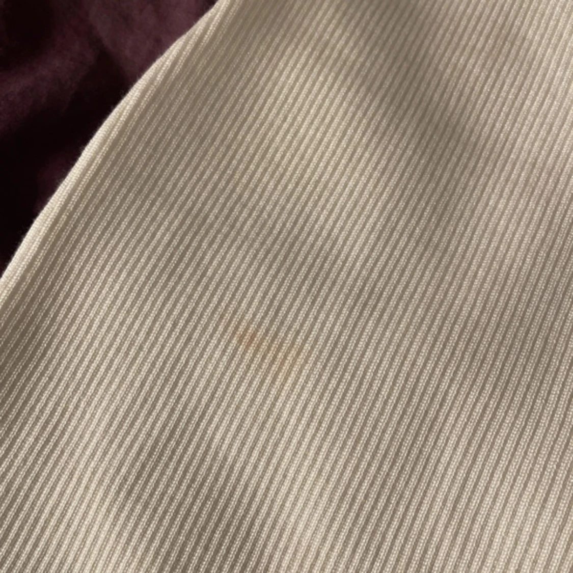 Vit ribbad klänning med knappar - 1