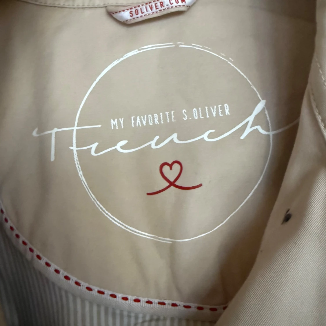 Beige trenchcoat från S.Oliver - 3