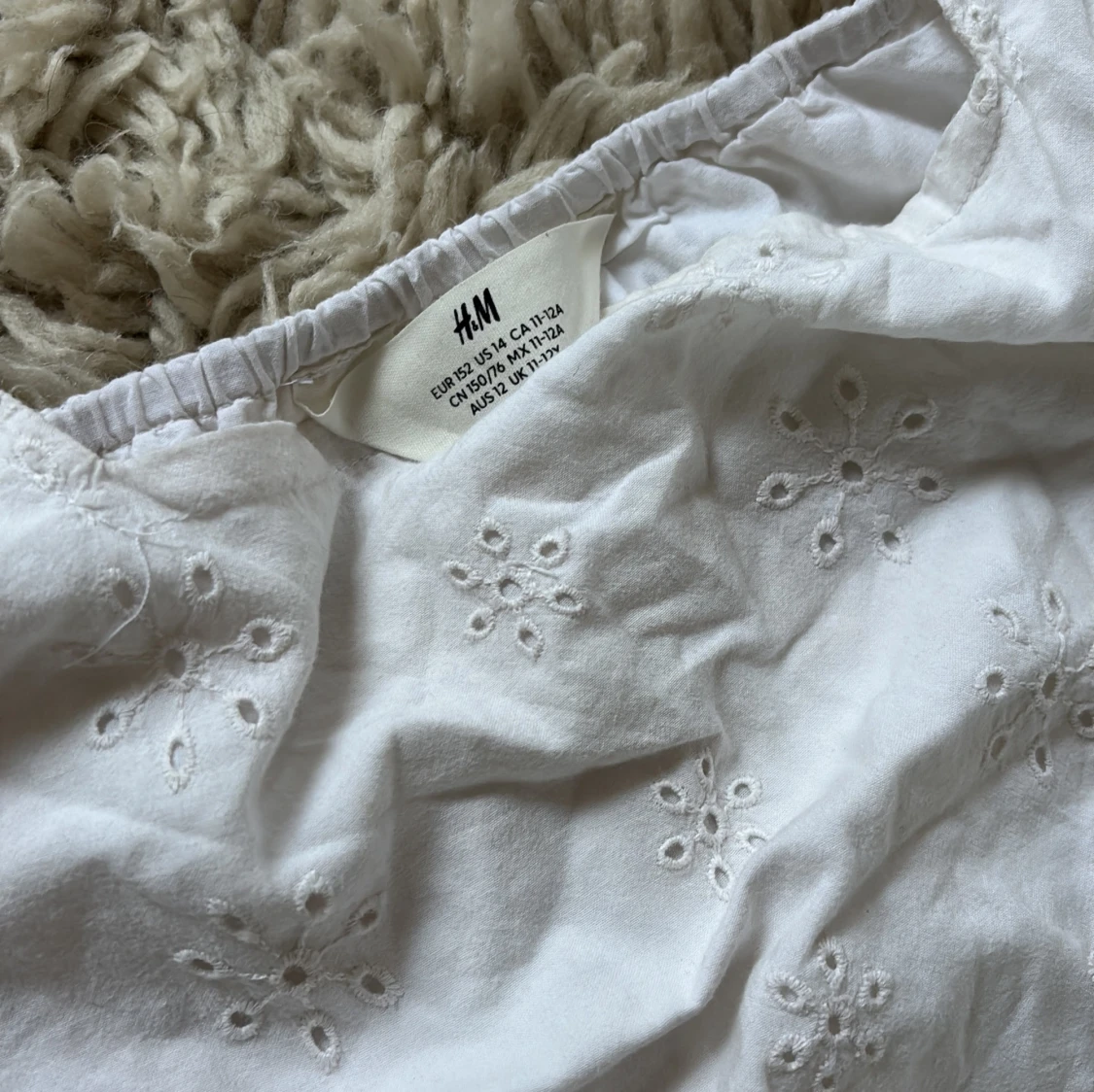 Vit broderad sommarklänning H&M - 2