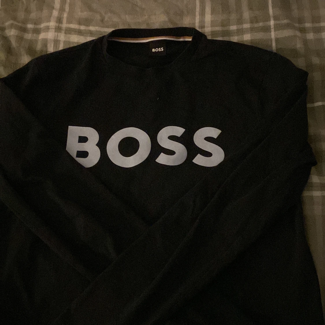 Svart långärmad tröja från BOSS