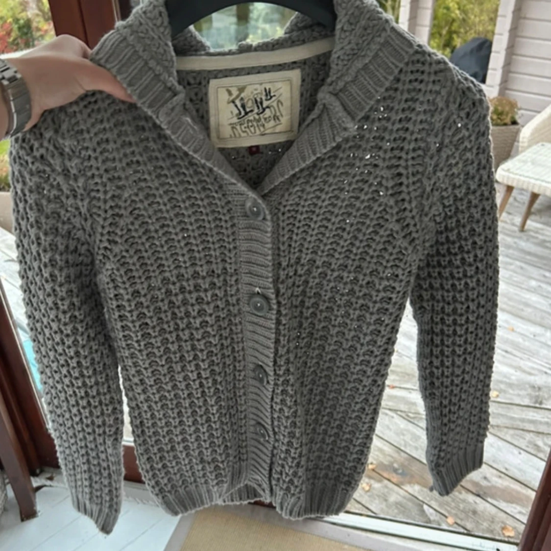 Grå stickad cardigan  - 2