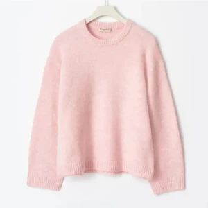 Stickad tröja - Rosa stickad tröja