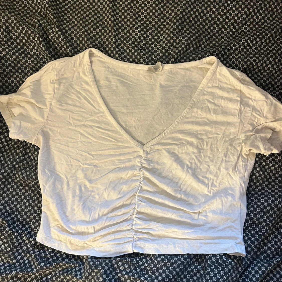 Vit croppad topp med snörning från ASOS