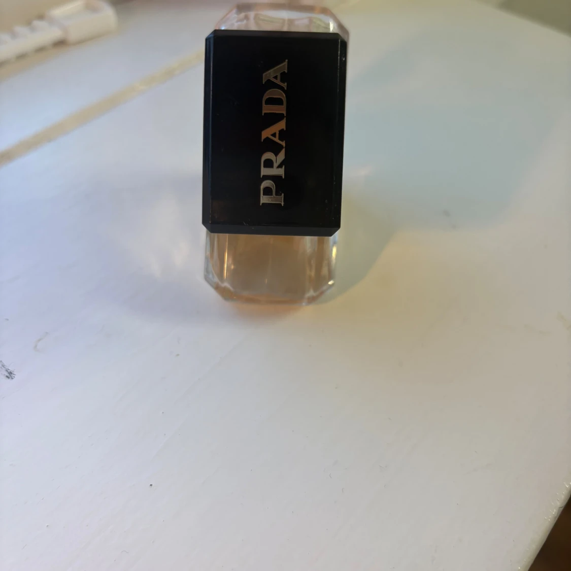 Prada Paradoxe  - 1