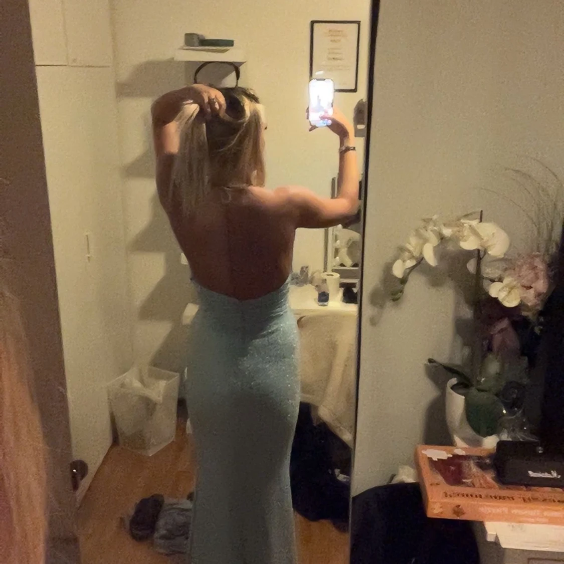 Ljusblå glittrig långklänning - 3