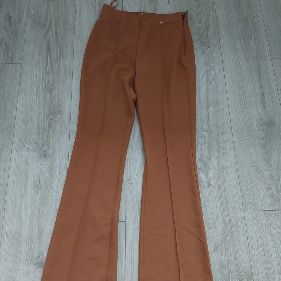 Bruna bootcut kostymbyxor från Mos Mosh - 4