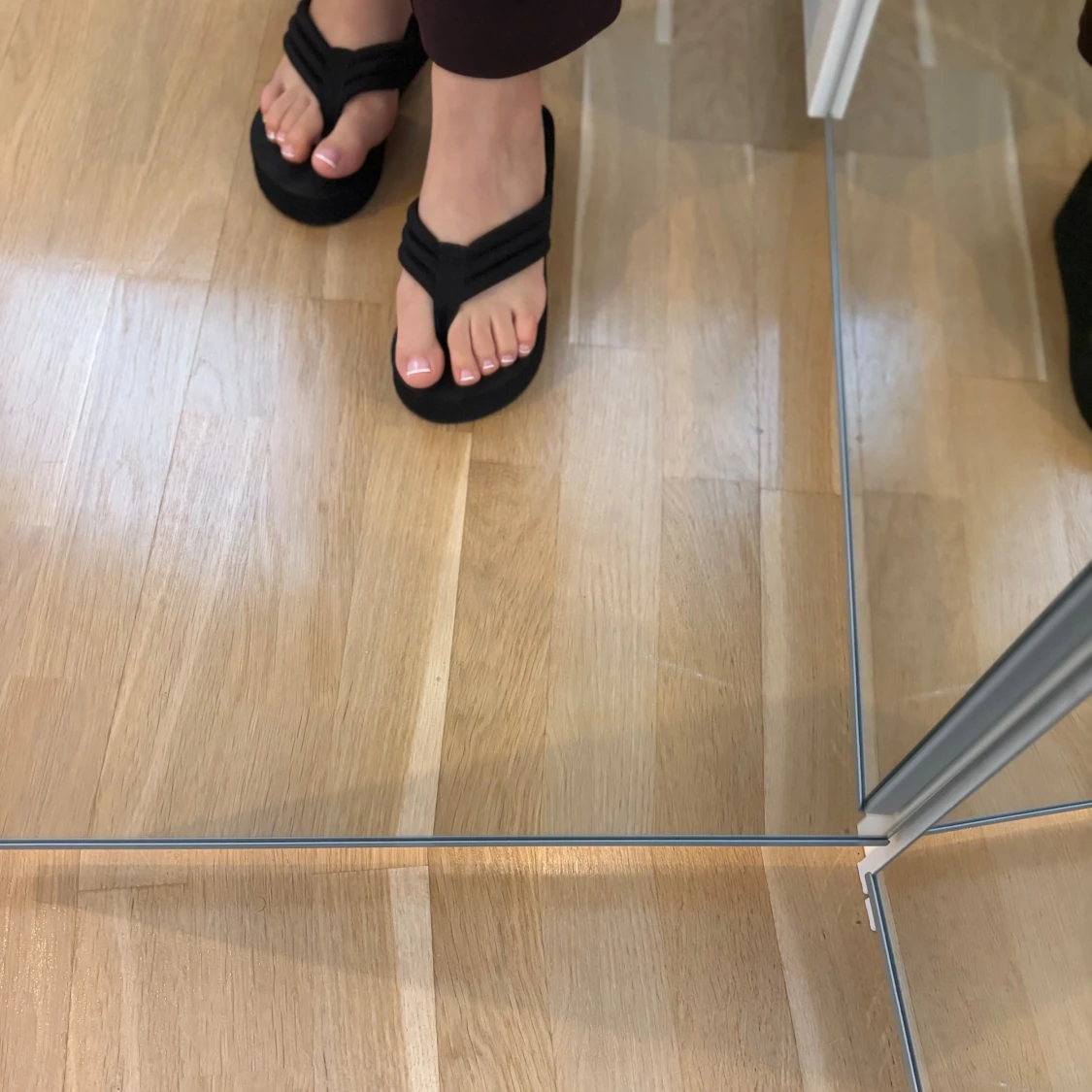 Svarta platåsandaler från ZMISTUO - 3