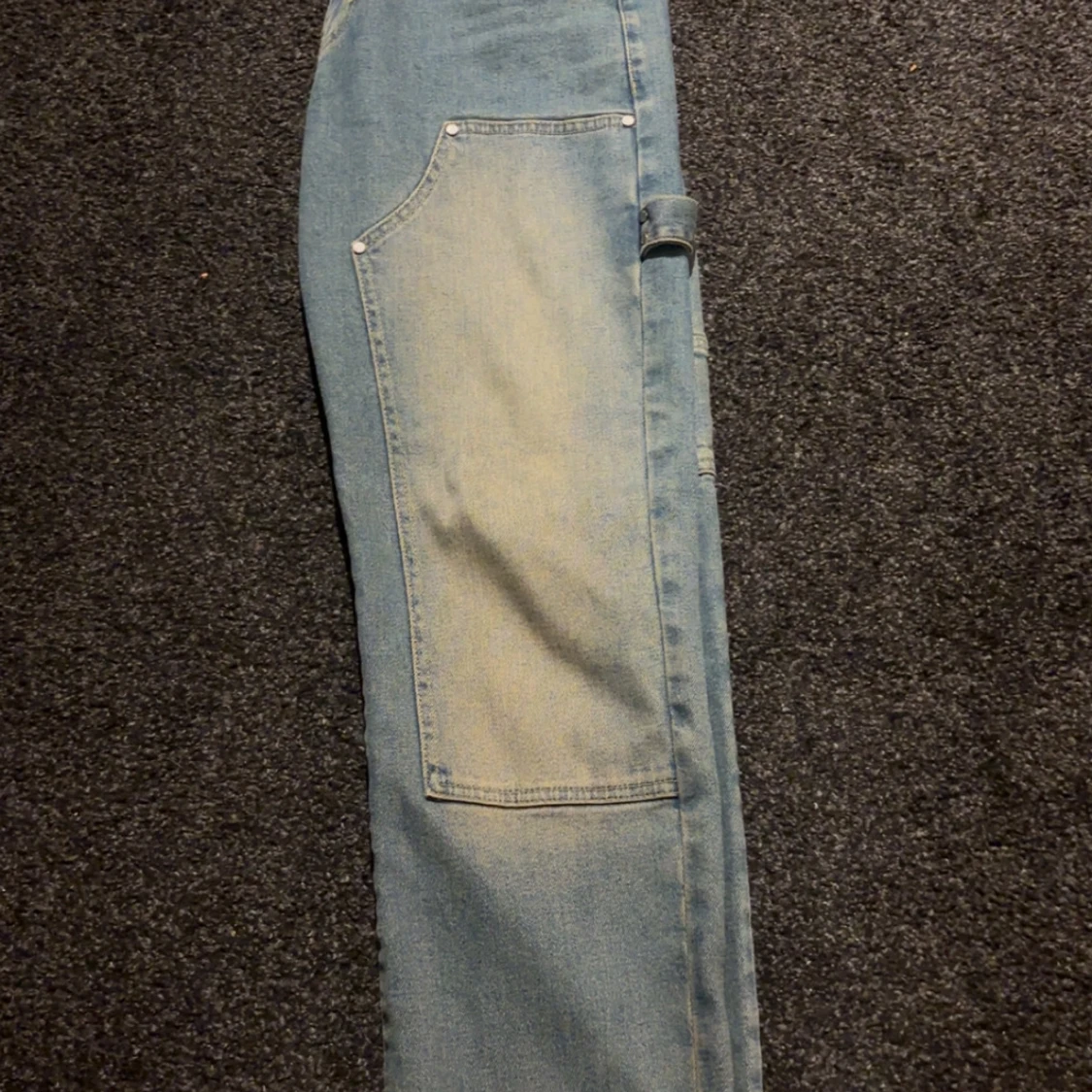 Blå cargopants från Carpe Omnia