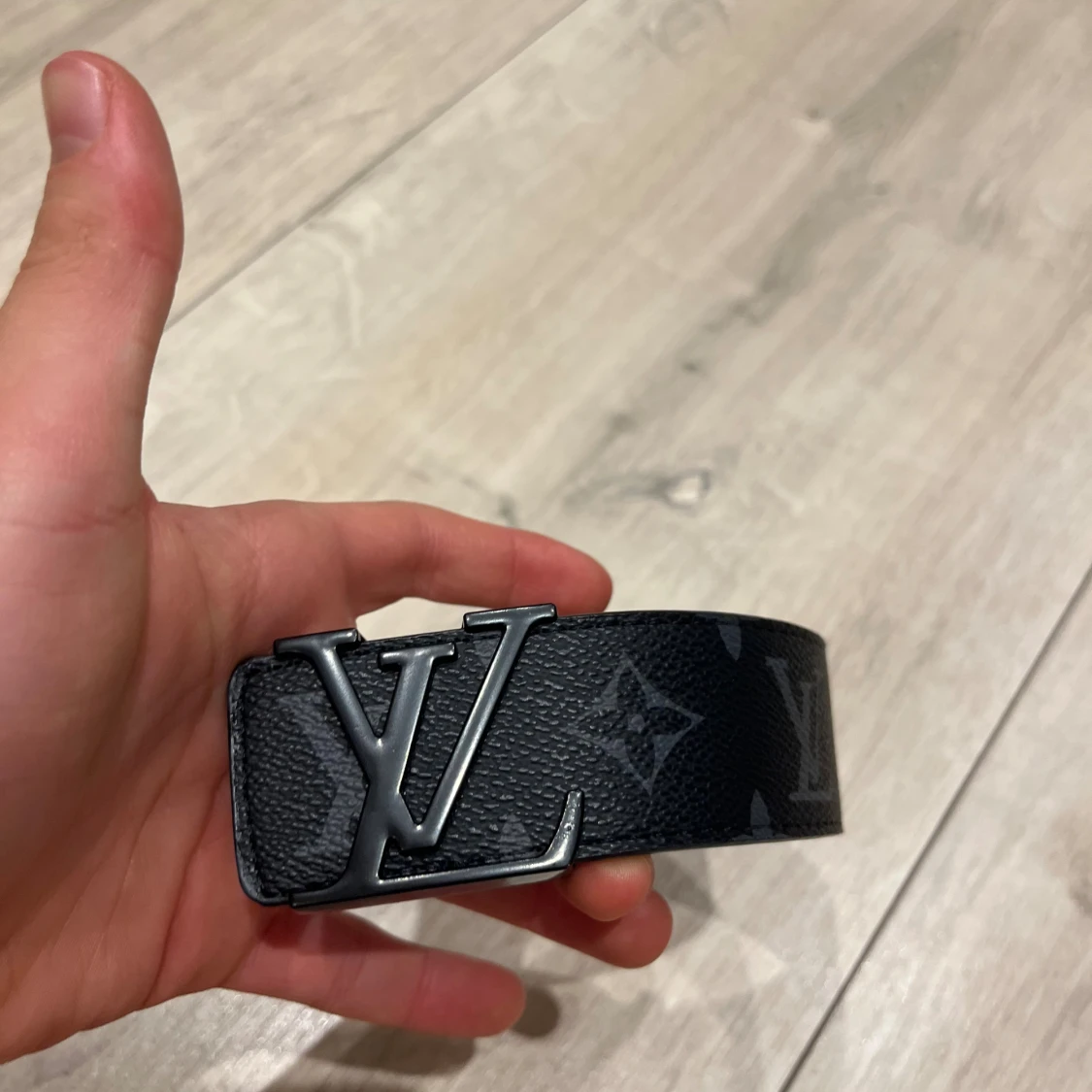 Louis Vuitton svart skinnbälte - 4