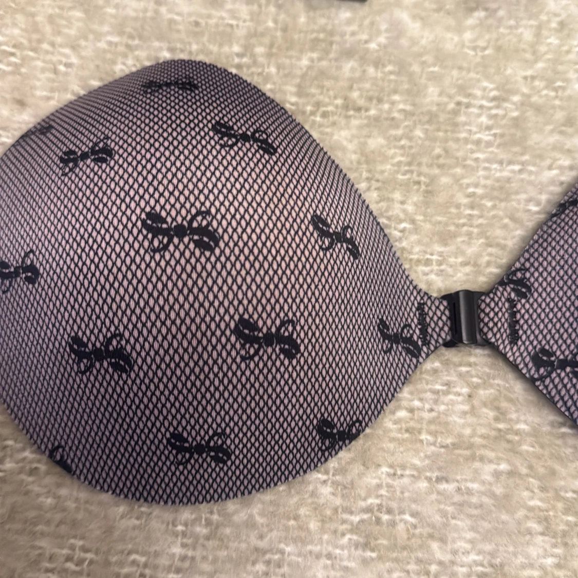 Svart bandlös bh stl.B från Magic Bodyfashion - 1