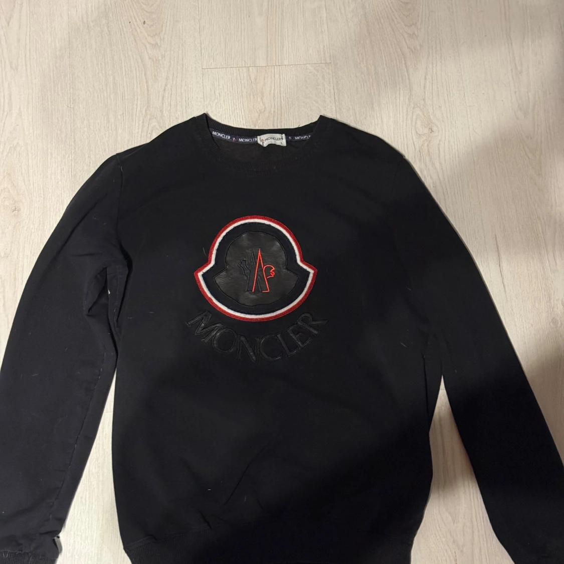 Svart sweatshirt från Moncler