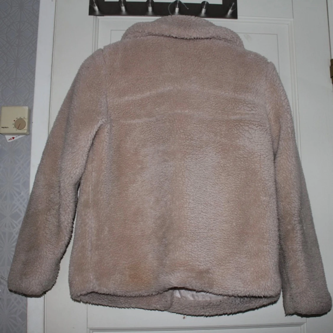 Beige teddyjacka från Pieces XS - 3