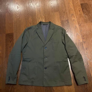 Matinique Overshirt/kavaj - Säljer nu min väldigt snygga Matinique Overshirt/kavaj så jag inte använder den, använd endast ett fåtal gånger,  nypris 2000kr