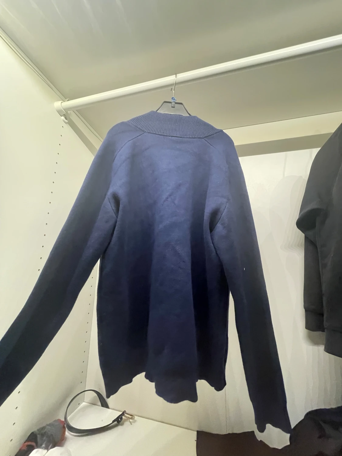 Mörkblå stickad kofta från Lindex - 3