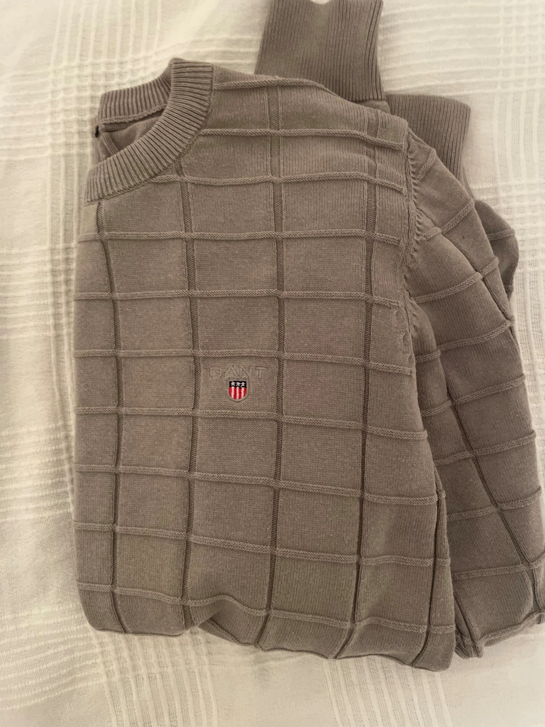 Beige rutig stickad tröja från Gant - 2