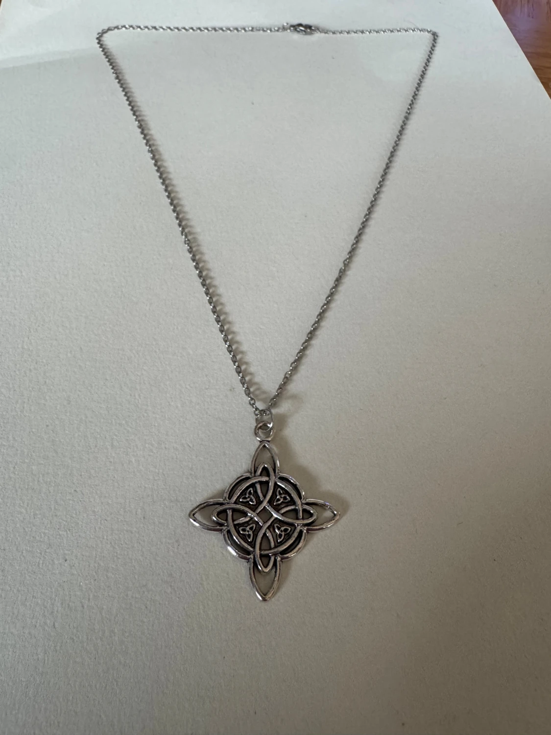 Silverhalsband keltisk knut - 2