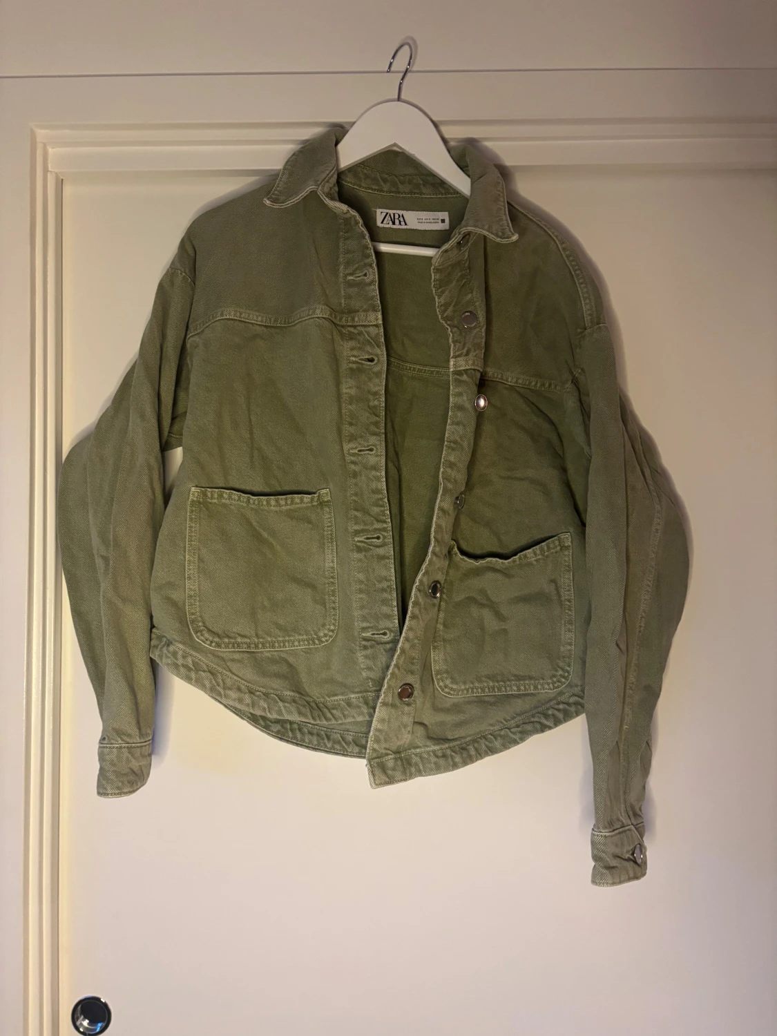 Grön overshirt från Zara, storlek S - 1