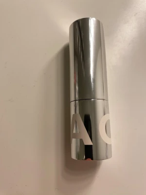 Caia bb stick - Caia bb stick i färgen 50c. Säljer snabbt!!