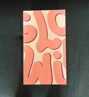 Glowid julkalender box  - Boxen och om man vill kan jag skicka med alla luckor som produkterna låg i, se bild. Kul om man skulle göra en egen julkalender så har man lådor med nummer på! =)  Fin att ha i bokhyllan som dekoration eller fin box att ge present i.  Ca mått på boxen är 52x12x17 Har bara satt ett pris men kan absolut diskuteras! 