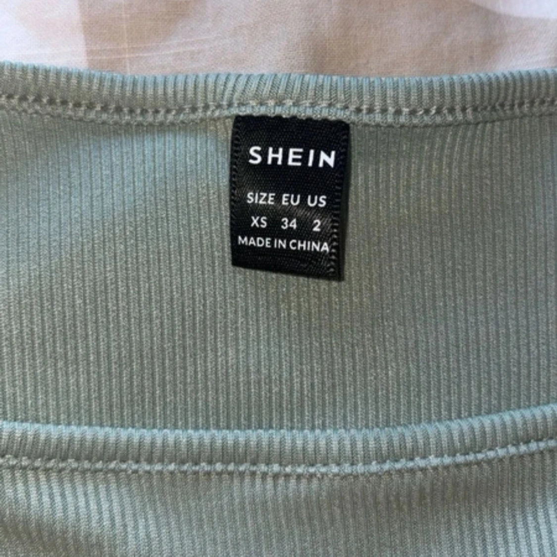 Mintgrön långärmad topp från SHEIN - 1