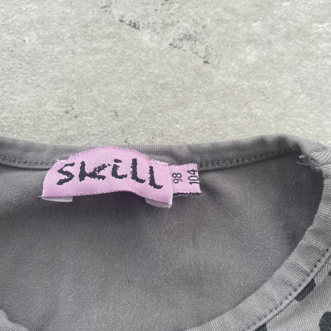 Grå leopardmönstrad tröja Skill - 2