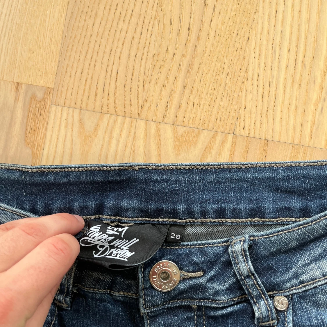 Mörkblå distressed jeans Dream Will - 1