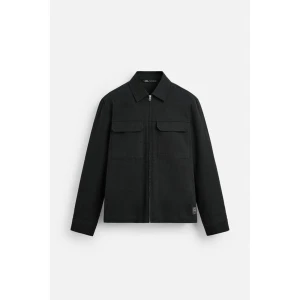 Svart overshirt från Zara - Svart overshirt från Zara. Aldrig använd, tagg fortfarande kvar. Storlek S men passar även XS. 