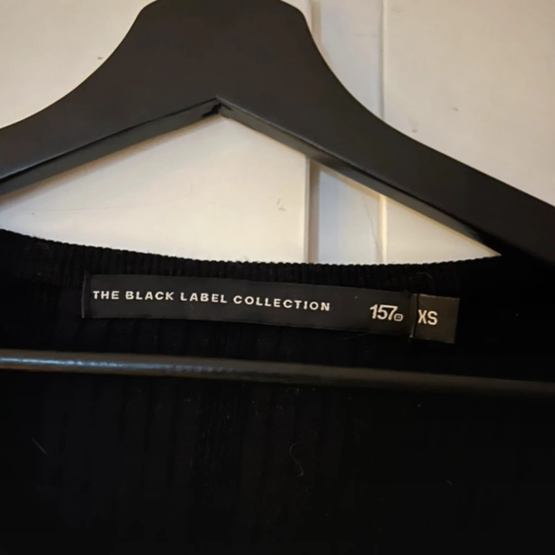 Svart ribbad tröja från The Black Label - 2