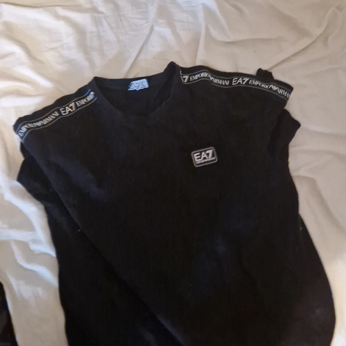 Slim fit ea7 svart t shirt