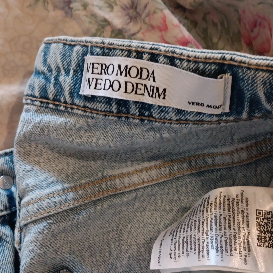 Ljusblå straight jeans från Vero Moda - 2
