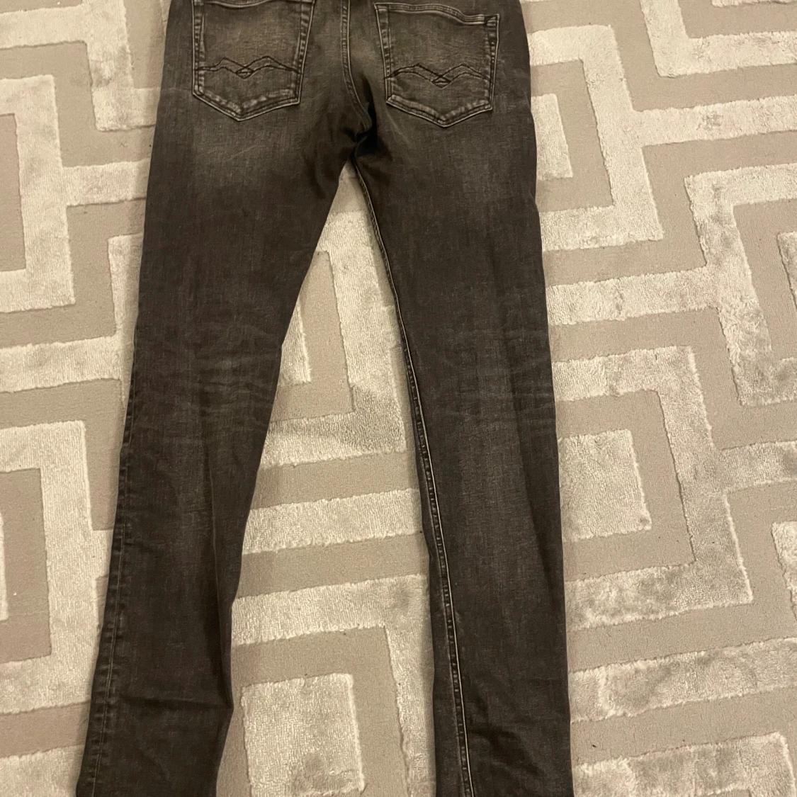 Svarta Replay jeans slim fit - 2