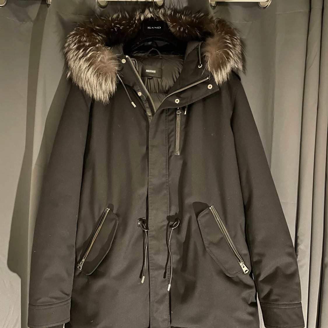 Svart Mackage parkasjacka med päls