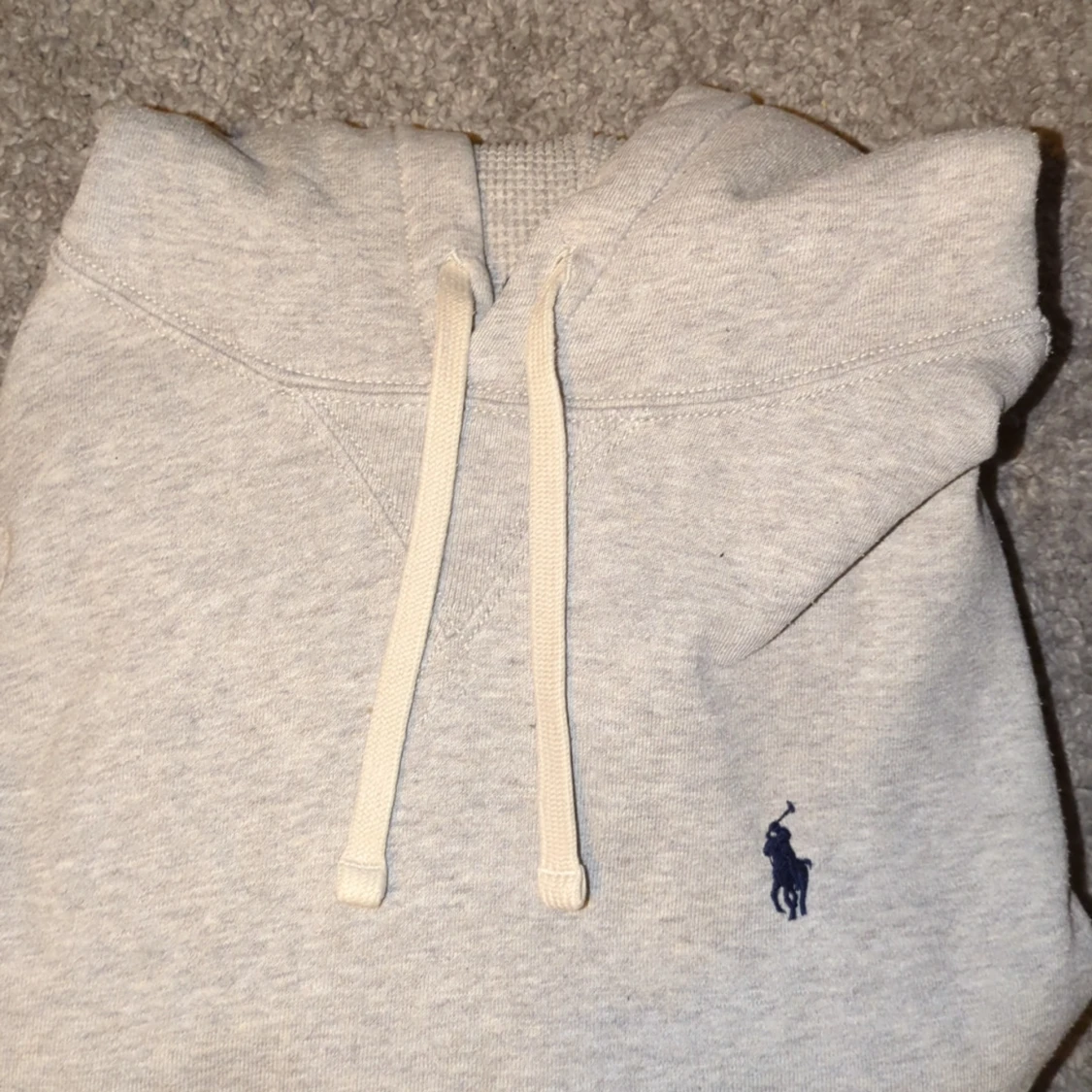 Grå hoodie från Polo Ralph Lauren