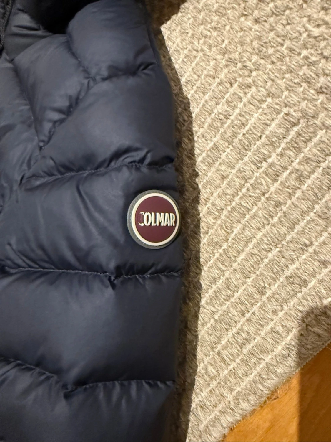 Mörkblå pufferjacka från Colmar - 1