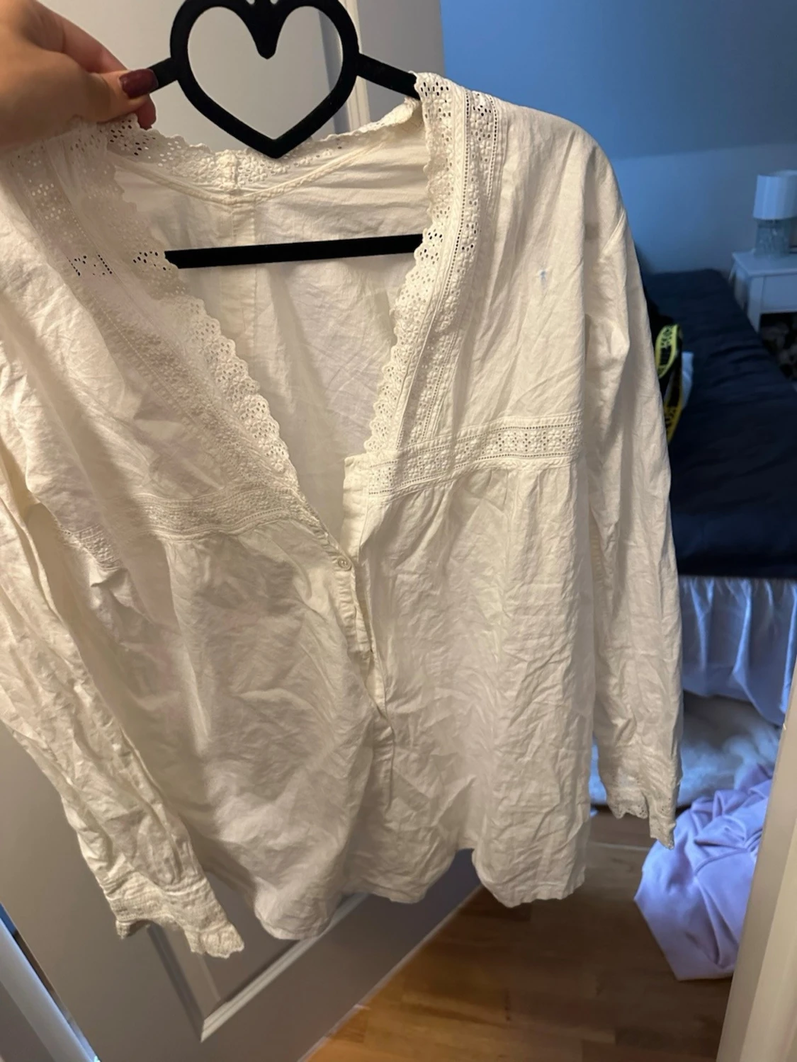 Blus i skjortmaterial