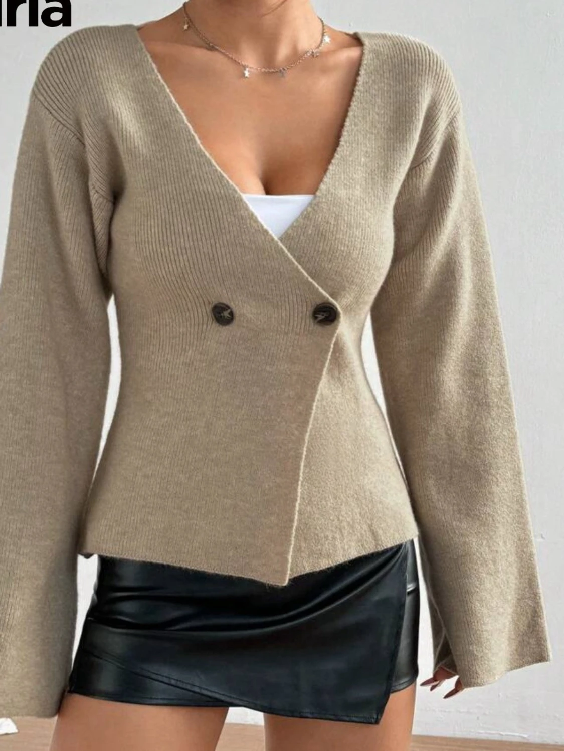 Fin tröja med knappar🤍🌸 - 2