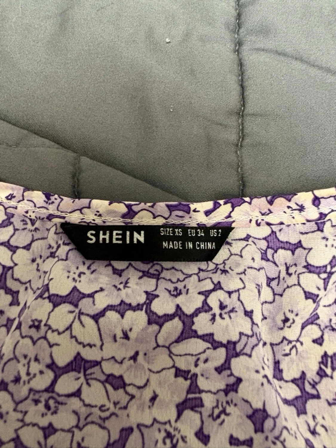 Ljuslila blommig klänning från SHEIN - 2