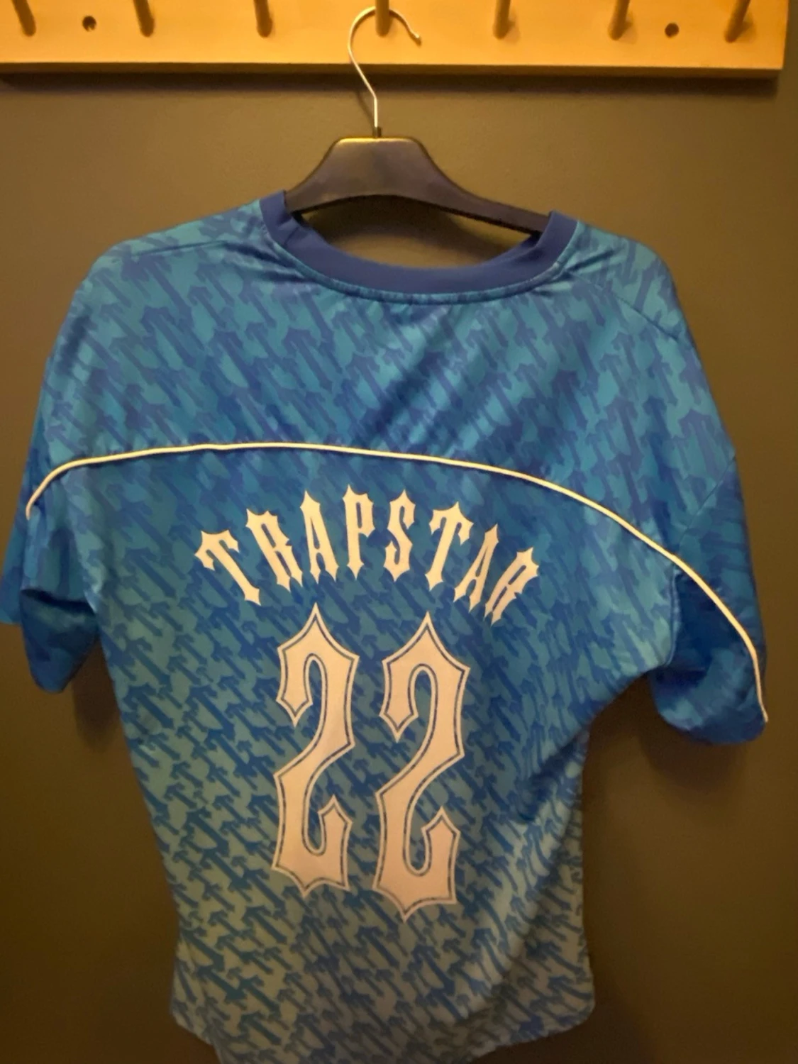 Blå mönstrad Trapstar topp S - 1