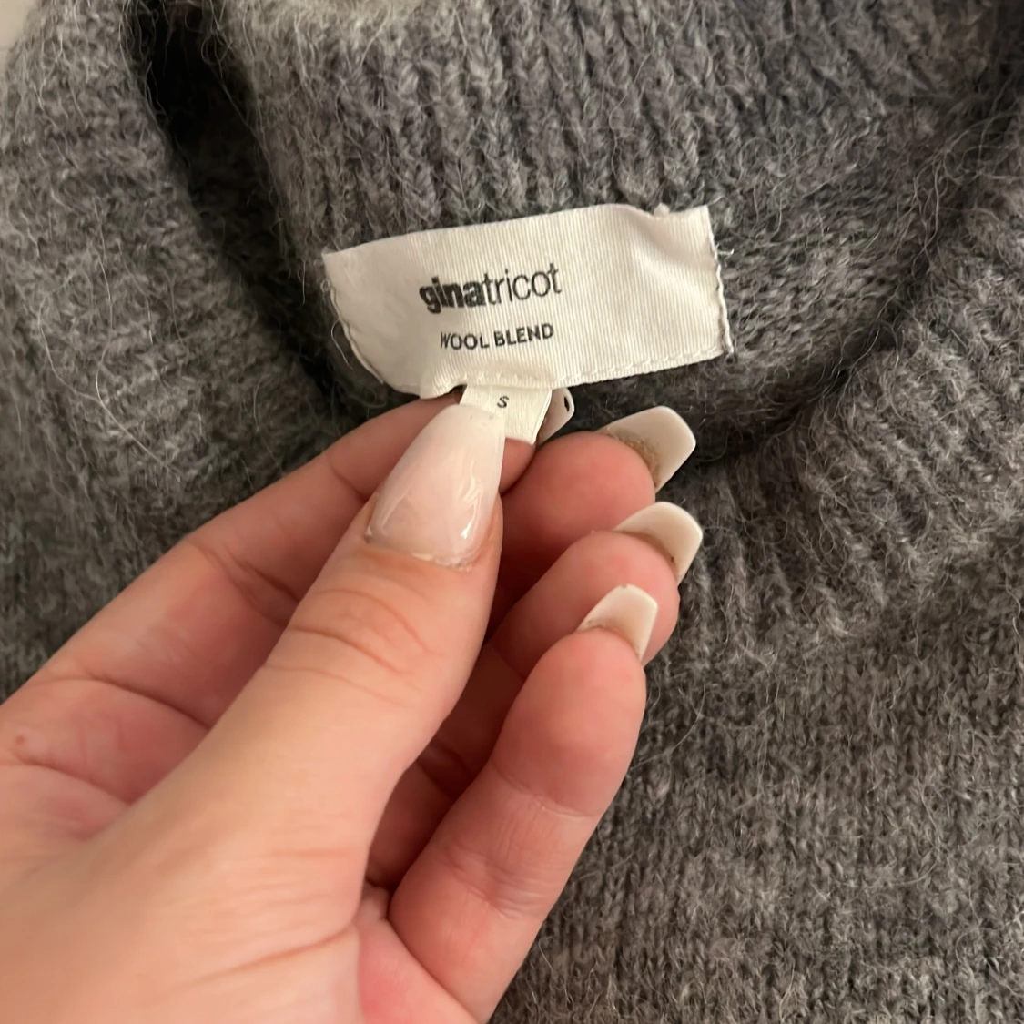 Grå stickad tröja Gina Tricot - 1